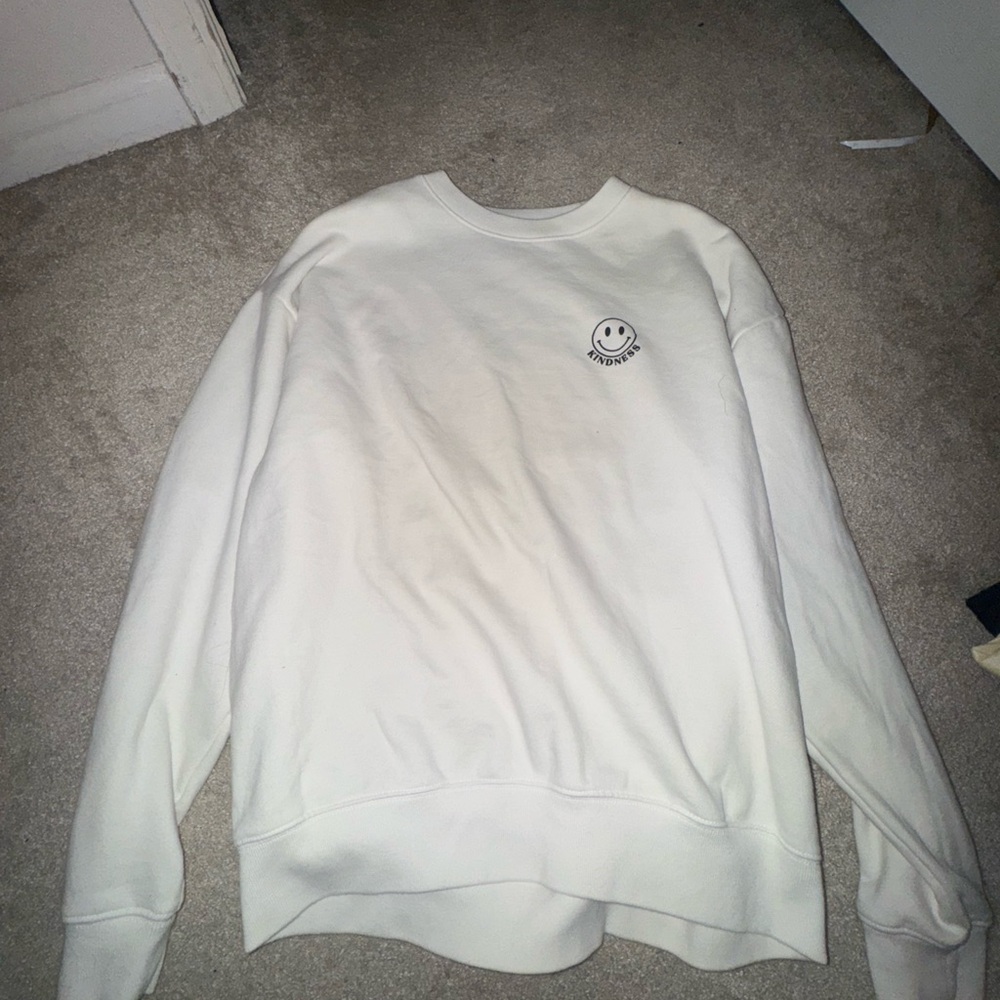 Aeropostale White Crewneck Sweater with Smiley Design